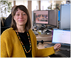 Anita Klingler leitet das Newsdesk-Team und überwacht als Chefin vom Dienst die nachrichtlichen Inhalte auf der GMX Startseite.