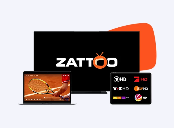 Im Hintergrund steht ein schwarzer Flachbildfernseher und darauf ist das Zattoo Logo zu sehen. Rechts vor dem Fernseher steht ein Tablet und darauf sind die Logos von Das Erste, ProSieben, Vox, ZDF, RTL und Sat1 zu sehen. Links vor dem Fernseher ist ein rechteckiger orangener Störer zu sehen und darauf steht "1 Monat Gratis!".