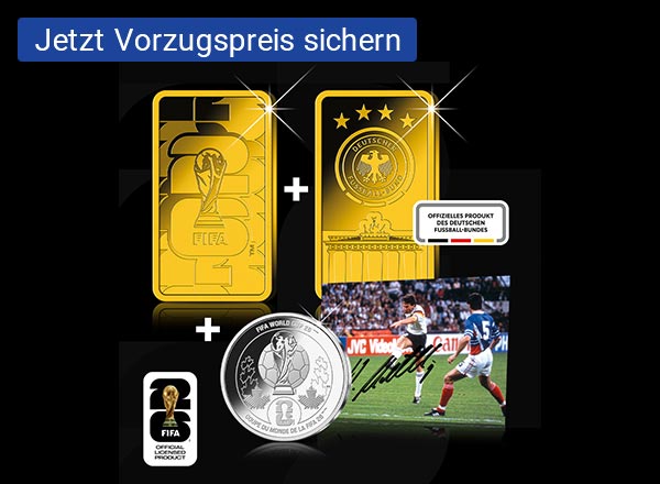 Zwei goldene FIFA- und DFB Goldbarren, kombiniert mit einer Sammlermünze sowie einem signierten Fußballmotiv, ergänzt durch offizielle Lizenzkennzeichnungen.
