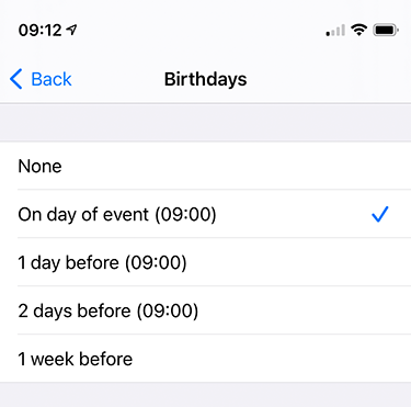 Screenshot of choices of birthday alert intervals in iPhone settings