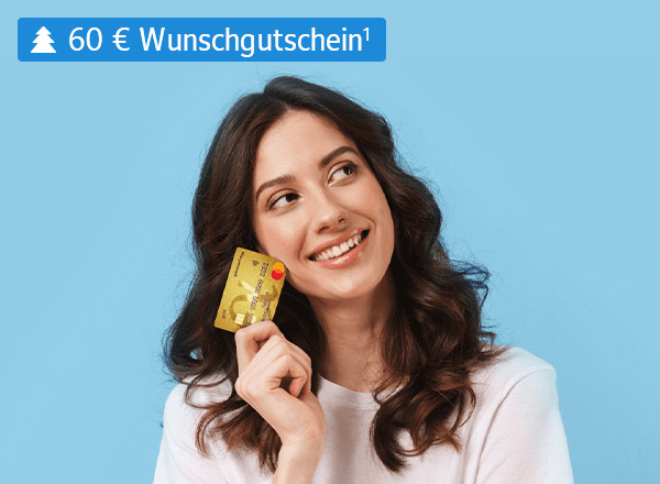 Frau mit goldener Kreditkarte trägt Advanzia-Shirt. Unten links: 60 € Wunschgutschein für über 500 Shops.