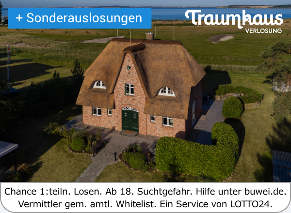 Reetdachhaus in grüner Landschaft mit Einblendung zur Traumhaus-Verlosung