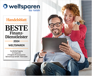 Zwei Personen mit Tablet, Logo von Weltsparen und Handelsblatt-Auszeichnung 2024 sichtbar.